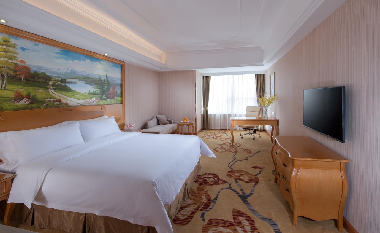 Vienna Hotel Shouti Пекин Екстериор снимка